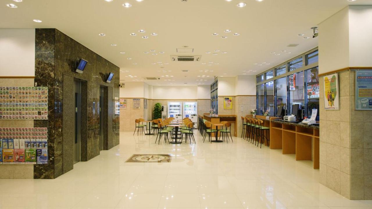 Toyoko Inn Okayama Eki Nishi Guchi Migi Dış mekan fotoğraf